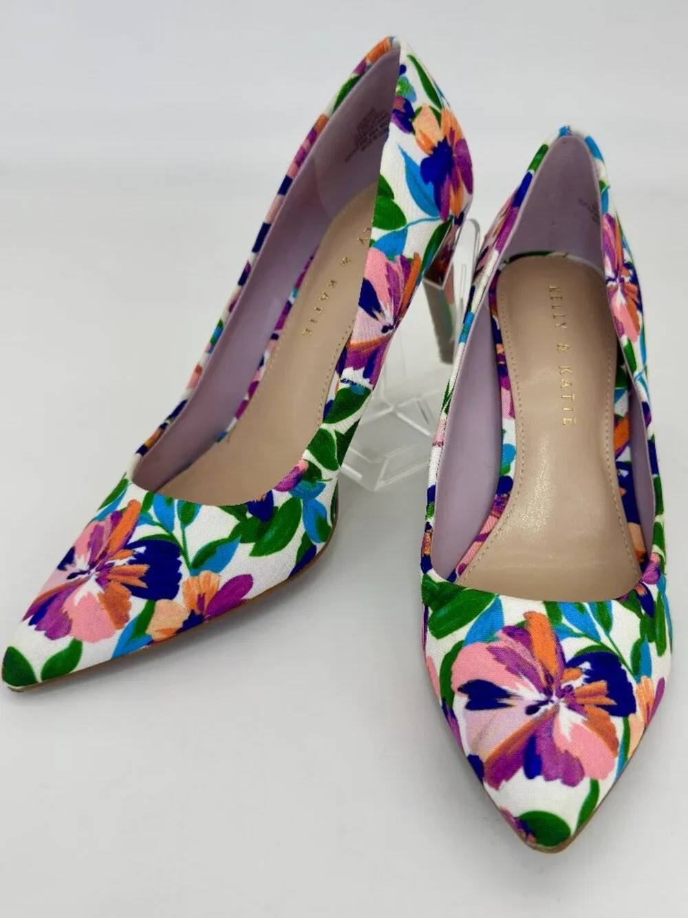 KELLY & KATIE Floral Pointed Toe Pumps Size 7M